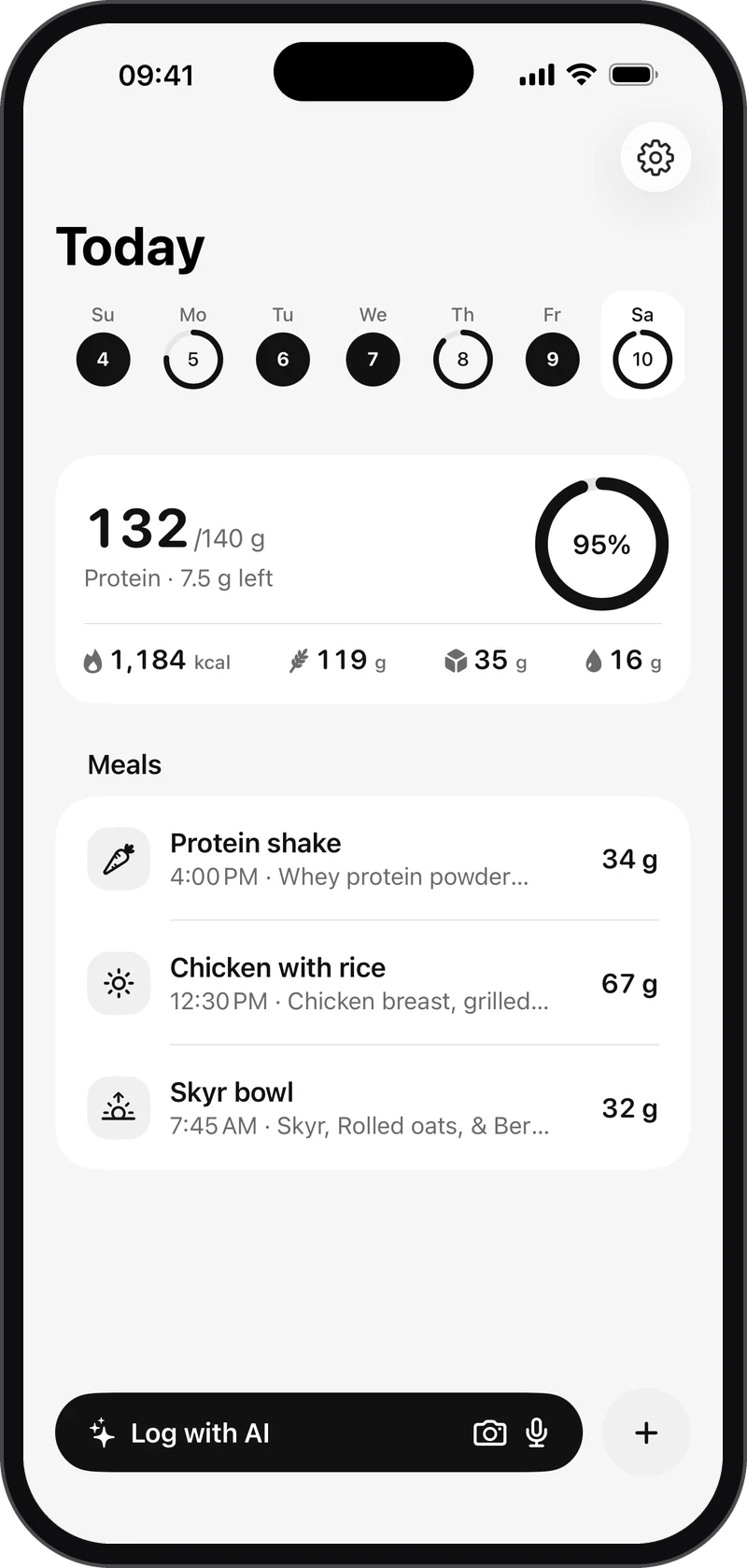 ProtUp on iPhone: progress ring with 132 of 140 g protein, the week overview and today's meals